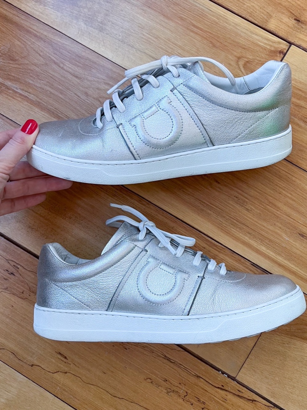 Salvatore Ferragamo Fasano Metallic Silver Leather Sneaker Size 9C Italy